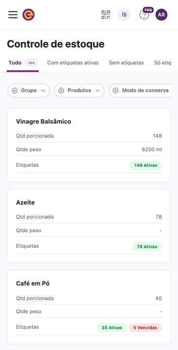 Tela real do app Etiquetei: controle de estoque com quantidade porcionada, peso e etiquetas ativas e vencidas por produto.